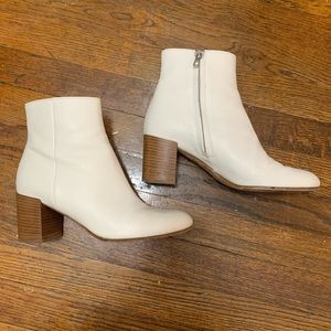 Vince Blakely white leather booties